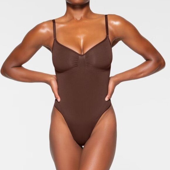 SKIMS Seamless Sculpt Sculpting Bodysuit | Cocoa | Size 2X - Picture 1 of 4